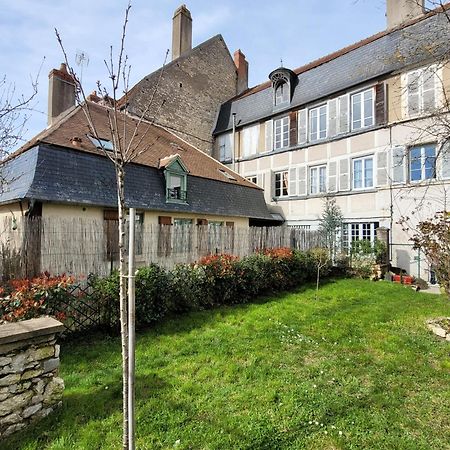 La Cour Du Chateau La Charité-sur-Loire Exterior foto