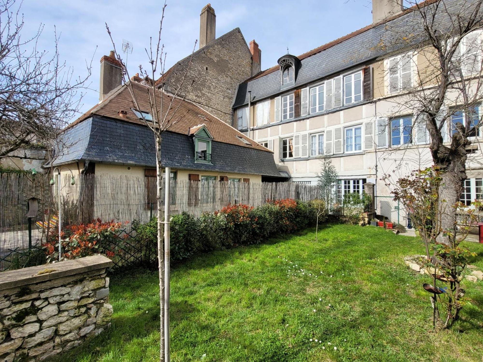 La Cour Du Chateau La Charité-sur-Loire Exterior foto